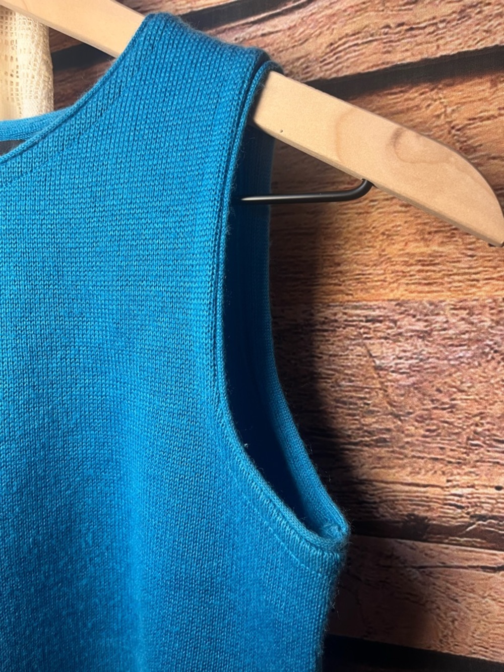 Spago Collection Blue Acrylic Knit Crop Tank (196) - Picture 4 of 7